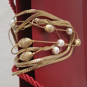 Vintage 3 Chain & Pearls Necklace.